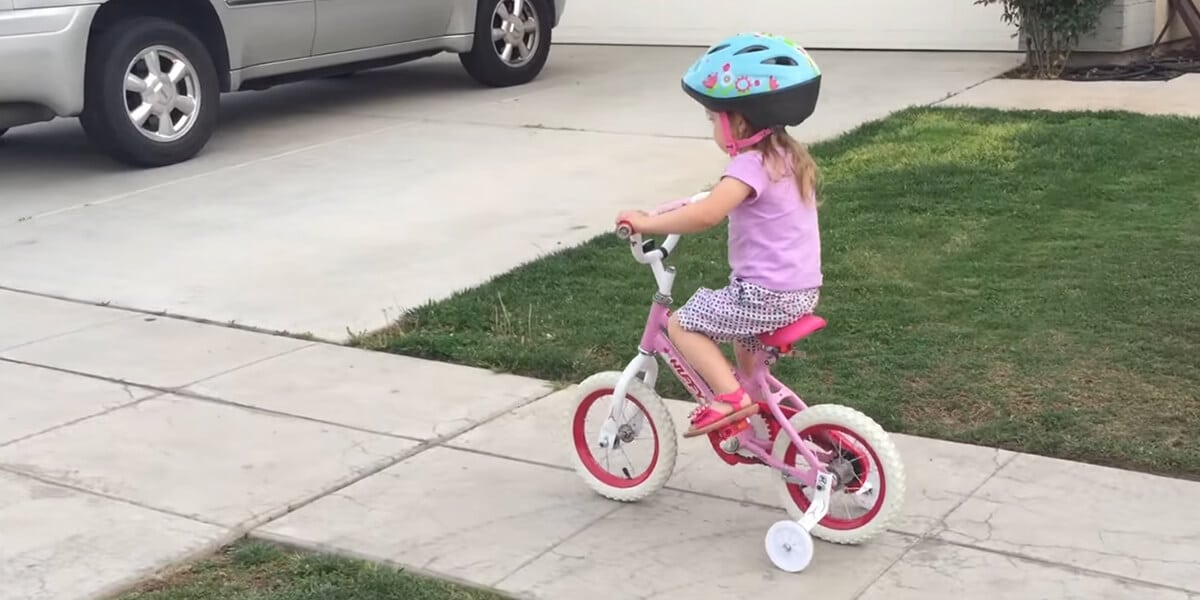 Bikes with training wheels for toddlers